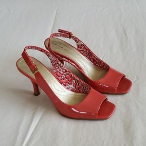 Tahari Heels